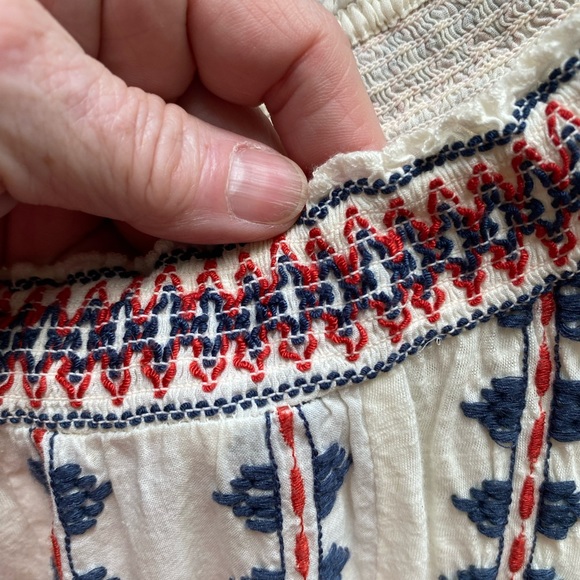 Lucky Brand tee with embroidery - Picture 5 of 5